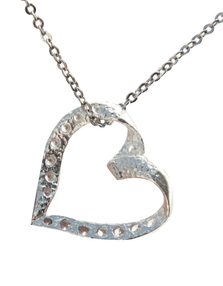 NECKLACE WITH HEART PIN