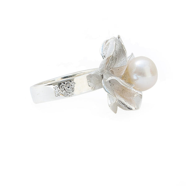 RING FLOWER WITH PEARL