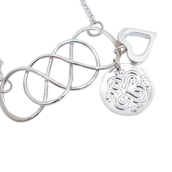 BRACELET INFINITI WITH HEART