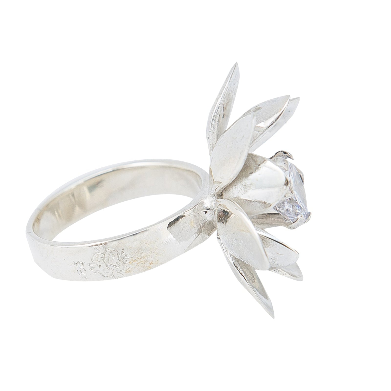 RING FLOWER WITH ZIRCONIA